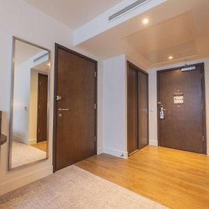 Queen Room Mobility accessible